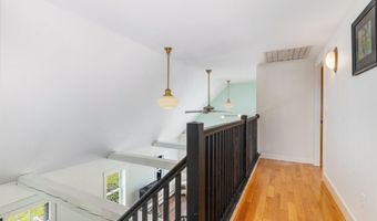 64 Pleasant View Rd, Bradford, NH 03221