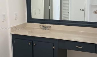 3731 N Country Club Dr 321, Aventura, FL 33180