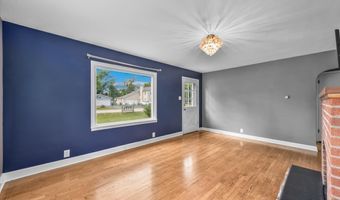 41081 N 1ST St, Antioch, IL 60002