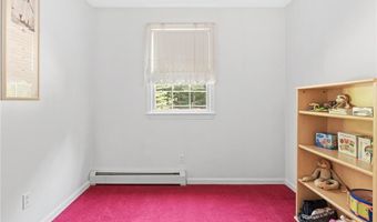 14 Bourget Ct, North Smithfield, RI 02896