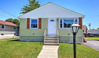 9 Custer Ave, Johnston, RI 02919