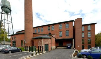 75 POCASSET St 317, Johnston, RI 02919