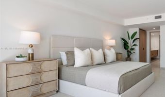 10281 W Bay Harbor Dr 402, Bay Harbor Islands, FL 33154