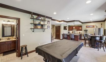 211 SW Stonegate Dr, Ankeny, IA 50023
