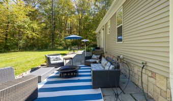 124 Auncient Oak Rd, Bethlehem, CT 06751