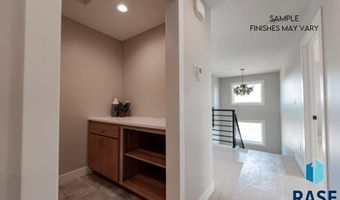 1517 W Autumn Cir, Brandon, SD 57005