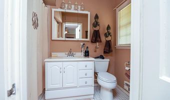 205 Valley Dr, Americus, GA 31709