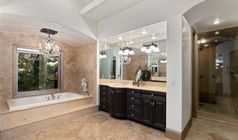 33 Promontory Ridge Dr, Las Vegas, NV 89135