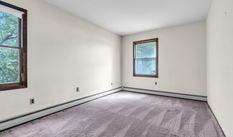 11 Phillips Mills Dr, Middletown, NJ 07748