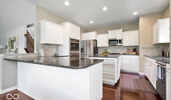 220 Dovetree Dr, Avon, IN 46122