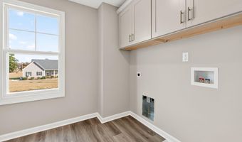 451 Delmore Rd, Autryville, NC 28318