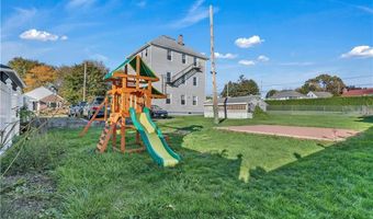 78 Old Oak Ave 2, Cranston, RI 02920