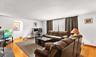 16 Kingsford Ave, East Providence, RI 02915