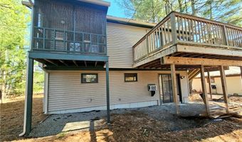 3 Lakeview Dr, Narragansett, RI 02882