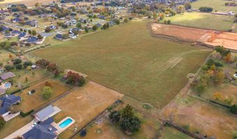 4950 Benton Rd, Benton, LA 71111