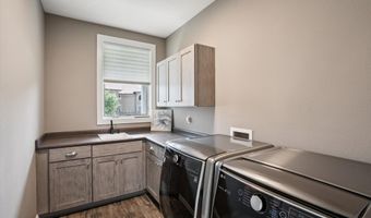 4401 Cochrane Pkwy, Ames, IA 50014