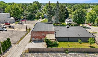 109-111 W Hazel St, Albion, IN 46701