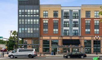 989 S BUCHANAN St 221, Arlington, VA 22204