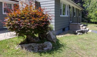 234 Airline Rd, Clinton, CT 06413