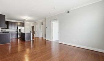 815 N PATRICK St 406, Alexandria, VA 22314