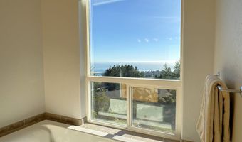 97661 MARINA HEIGHTS Loop, Brookings, OR 97415