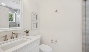 227 S Mitchell Ave, Arlington Heights, IL 60005