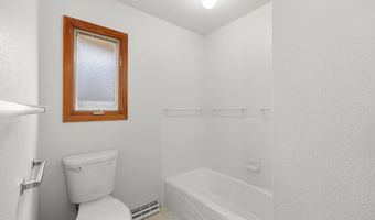 5503 HACKER Cir, Cheyenne, WY 82009