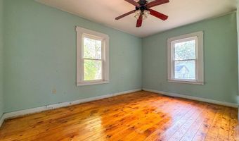 14 Brook St, Ayer, MA 01432