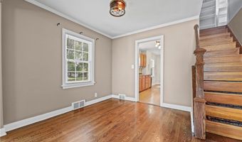 1042 Kingsway St, Alliance, OH 44601