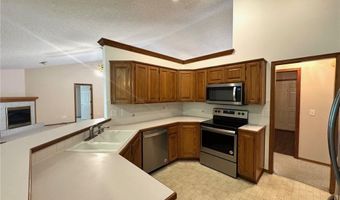 25 Elizabeth Dr, Bella Vista, AR 72715