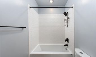 3542 WARDER St NW 204, Washington, DC 20010