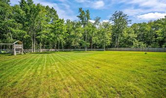 71 Signature Dr, Barrington, NH 03825