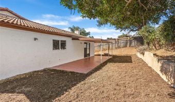 220 E Kalmia St, Fallbrook, CA 92028