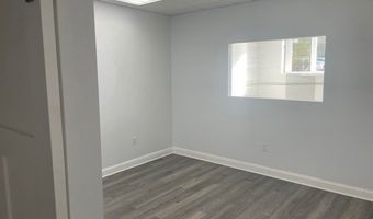 28 Chestnut St, Andover, MA 01810