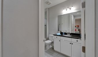 606 WINTERSIDE Dr, Apollo Beach, FL 33572