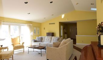 15 Ash Hill Ct, Batesville, IN 47006