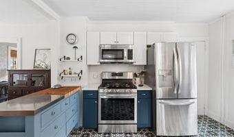 12 Cherry St, Bath, ME 04530