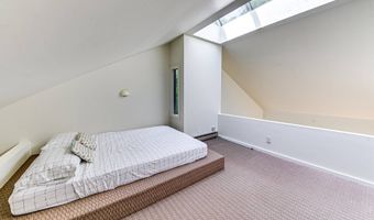 11 Heatherwood Ln, Amagansett, NY 11930