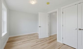 33 Jefferson Ave, East Providence, RI 02915