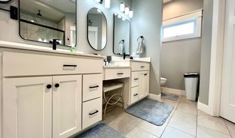 805 Spyglass Hill Dr, Bedford, IN 47421