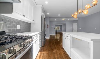 46 W 43RD St, Bayonne, NJ 07002