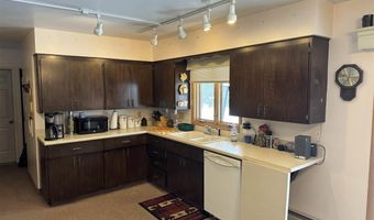 10 7th St, Cook, MN 55723