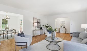 8200 BEECH TREE Rd, Bethesda, MD 20817