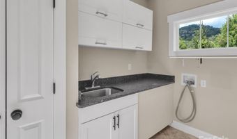 17 Elkmont Ter, Asheville, NC 28804