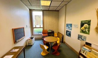 2 Howard St, Augusta, ME 04330