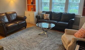 310 HOPKINS Rd, Baltimore, MD 21212