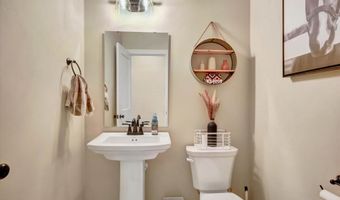 415 S Piper Ave, Ash Grove, MO 65604