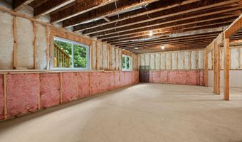 1765 Fairview Dr, Allegan, MI 49010