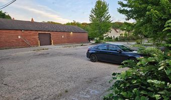 200-202 S Main St, Algonquin, IL 60102