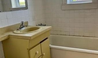 5-7 KELLY Pkwy 305, Bayonne, NJ 07002